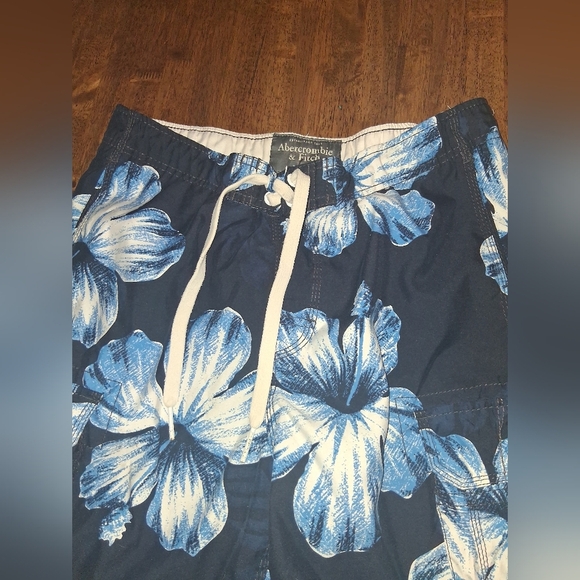 Abercrombie and FitchVintage Y2K Florsl  Surf Trunks Blue Hawiian M - Picture 2 of 6